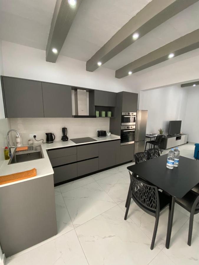 Seaside Apartment In Gzira ภายนอก รูปภาพ